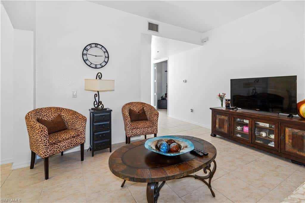 1405 Mariposa Cir #102, Naples, photo 32