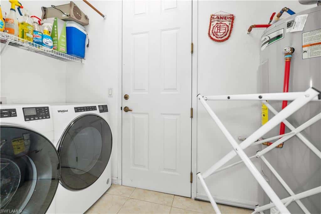 1405 Mariposa Cir #102, Naples, photo 34