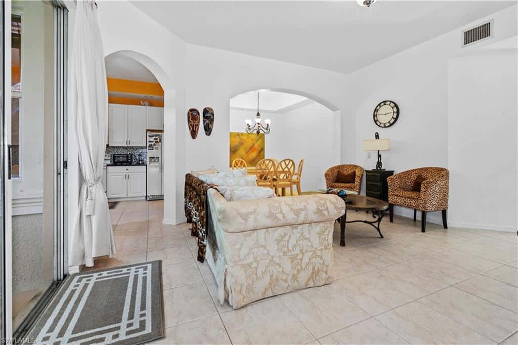 1405 Mariposa Cir #102, Naples, photo 10