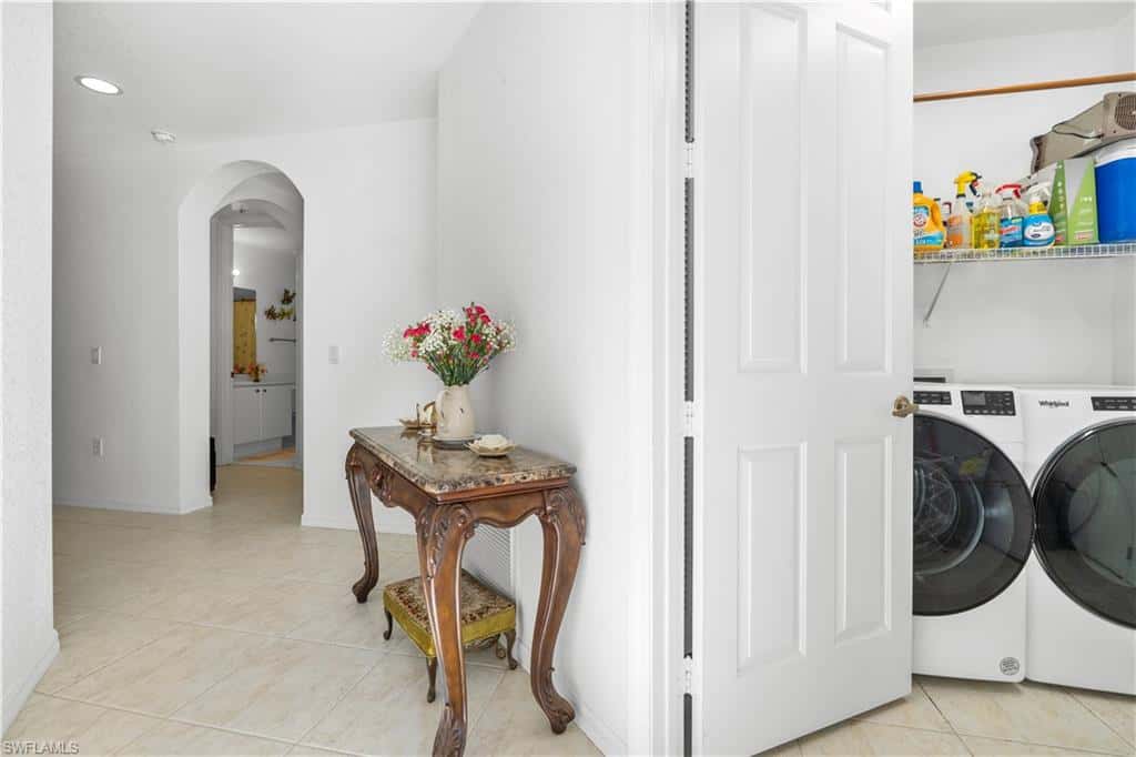 1405 Mariposa Cir #102, Naples, photo 33