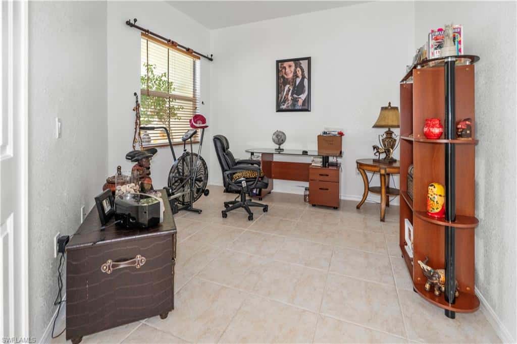1405 Mariposa Cir #102, Naples, photo 29