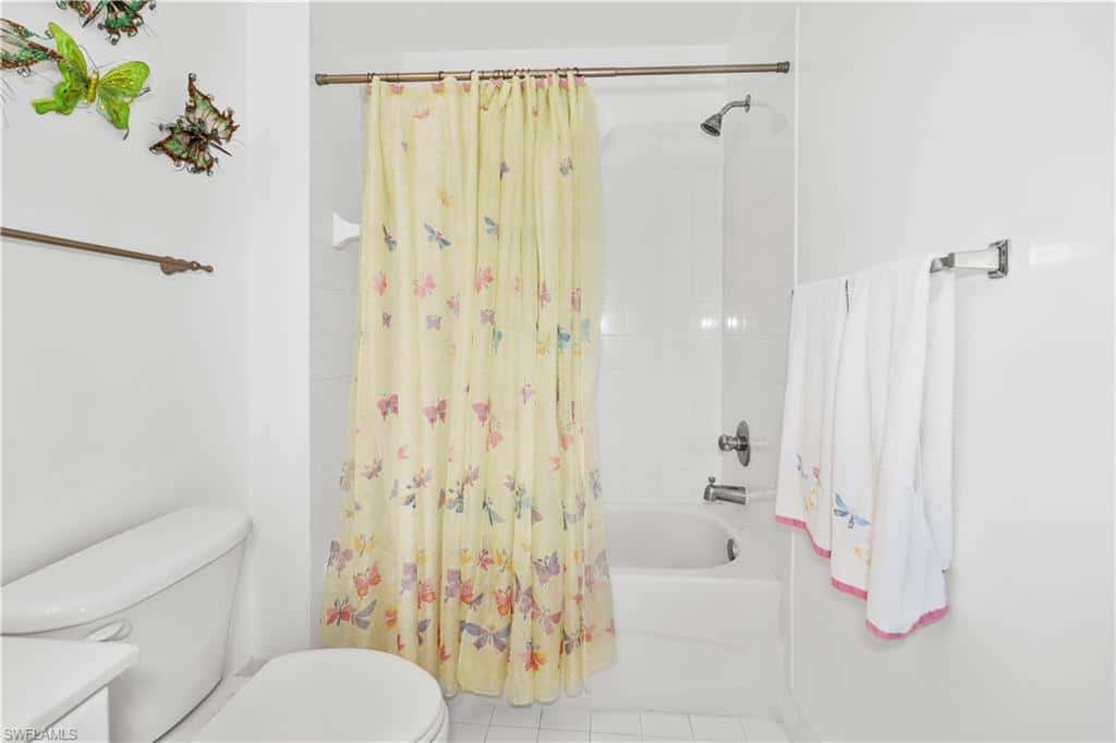 1405 Mariposa Cir #102, Naples, photo 25