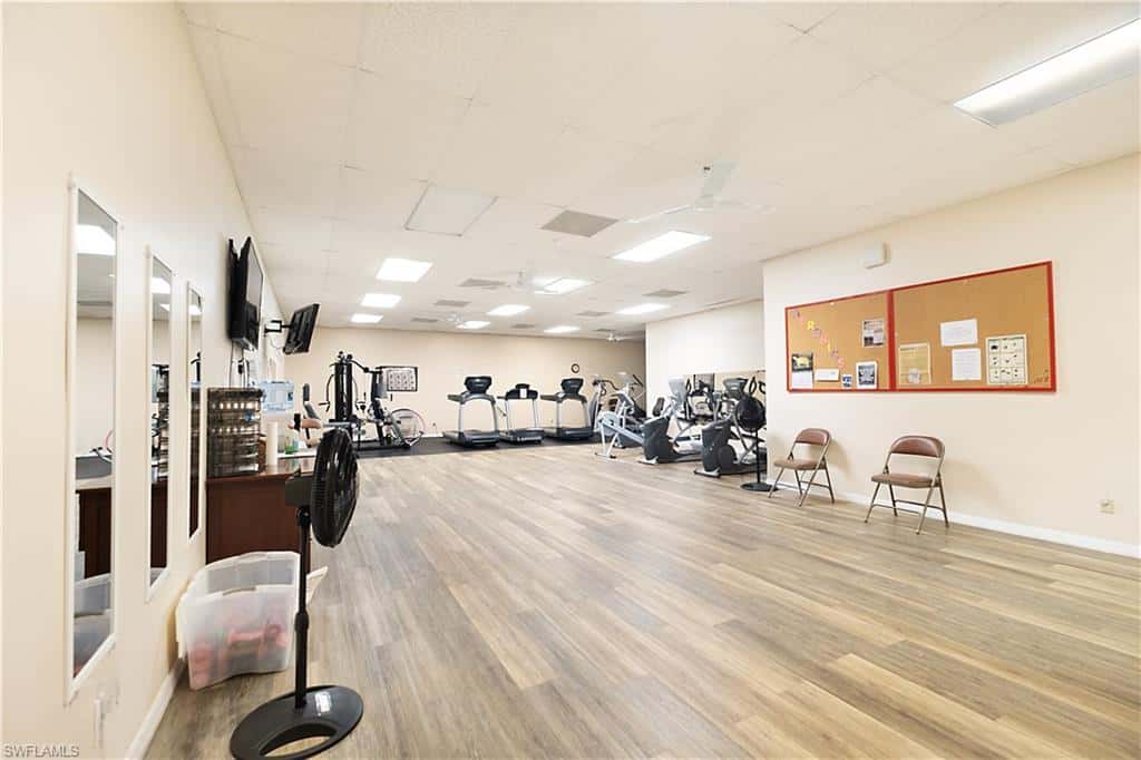104 Brittany Ct, Naples, photo 36