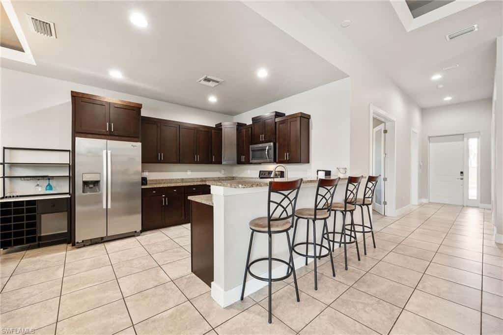 207 Gleason Pkwy, Cape Coral, photo 13