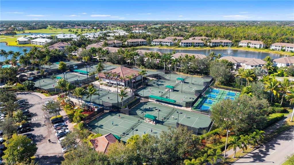 6477 Costa Cir, Naples, photo 47