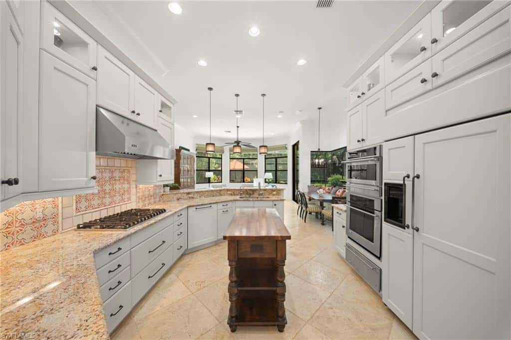 6477 Costa Cir, Naples, photo 11