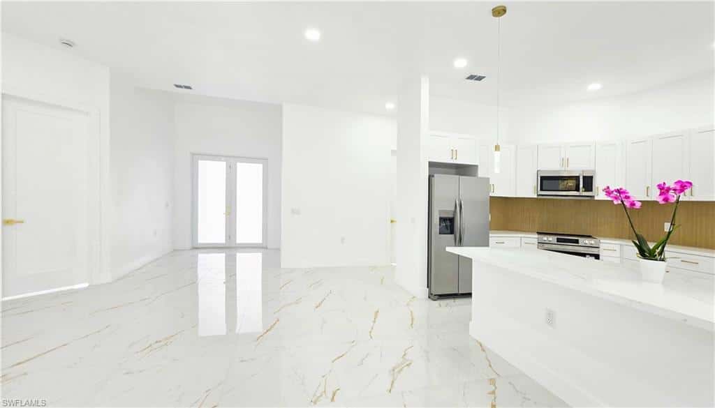 133 Hunting Club Ave, Clewiston, photo 6