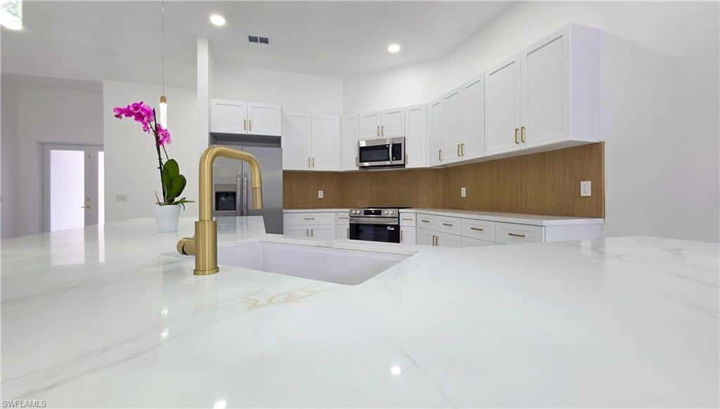 133 Hunting Club Ave, Clewiston, photo 8