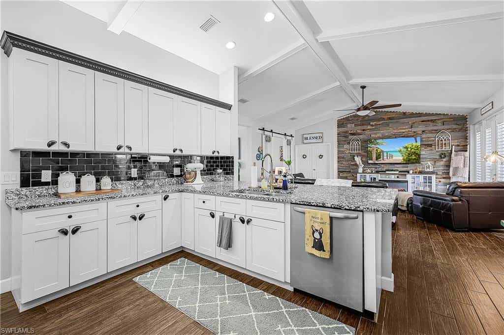 13961 Binghampton Dr, Fort Myers, photo 6