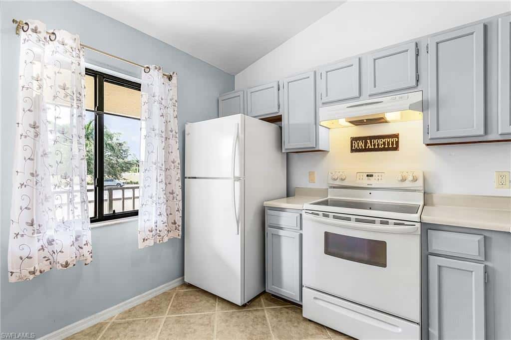 5857 Rattlesnake Hamm Rd #204, Naples, photo 5