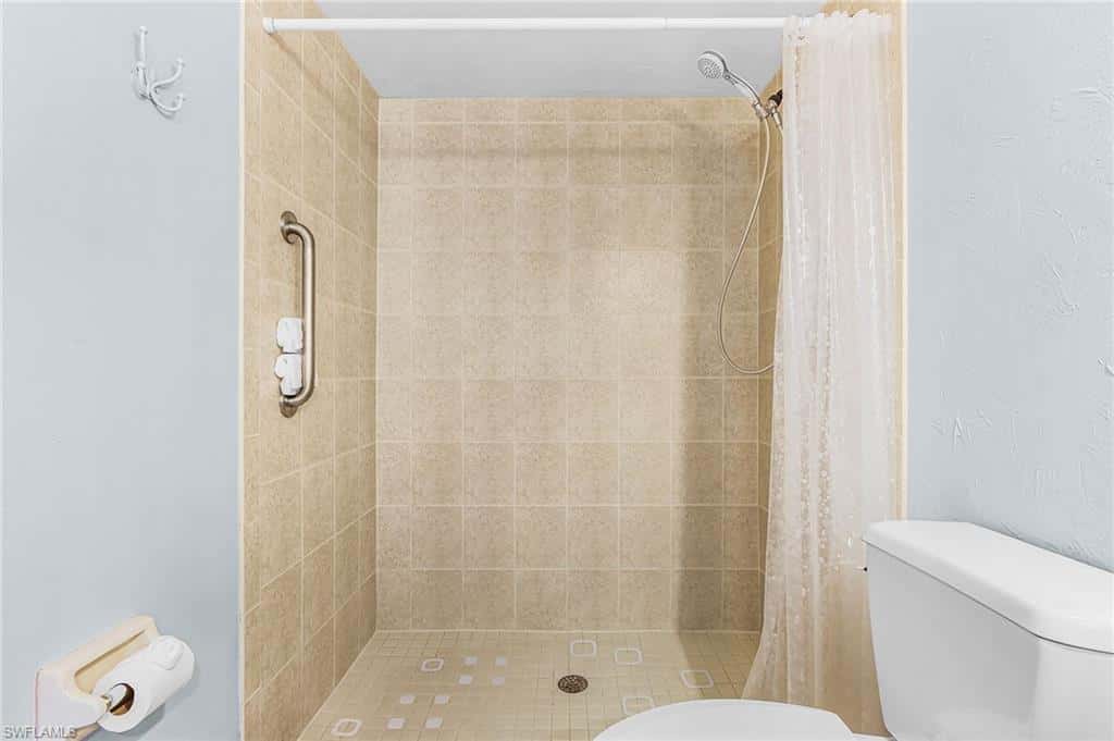 5857 Rattlesnake Hamm Rd #204, Naples, photo 18