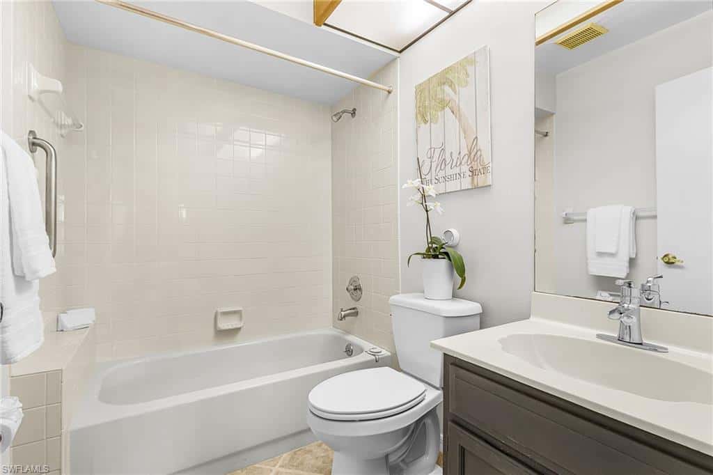 5857 Rattlesnake Hamm Rd #204, Naples, photo 21