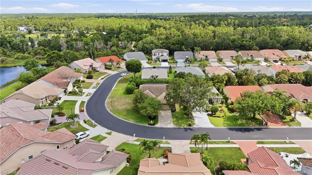 8185 Breton Cir, Fort Myers, photo 37