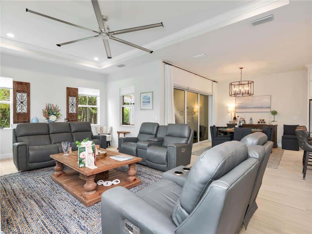 8958 Saint Lucia Dr, Naples, photo 13