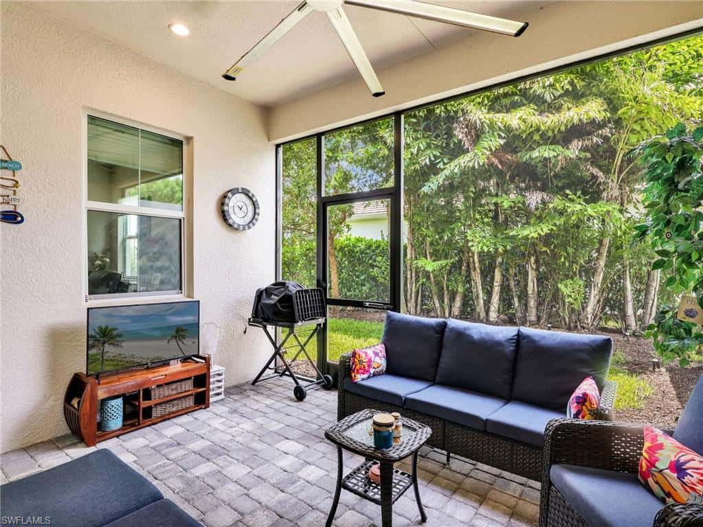 8958 Saint Lucia Dr, Naples, photo 26