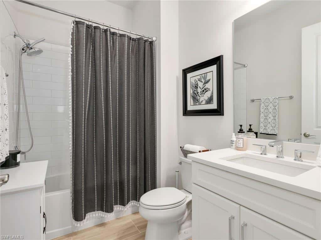 8958 Saint Lucia Dr, Naples, photo 22