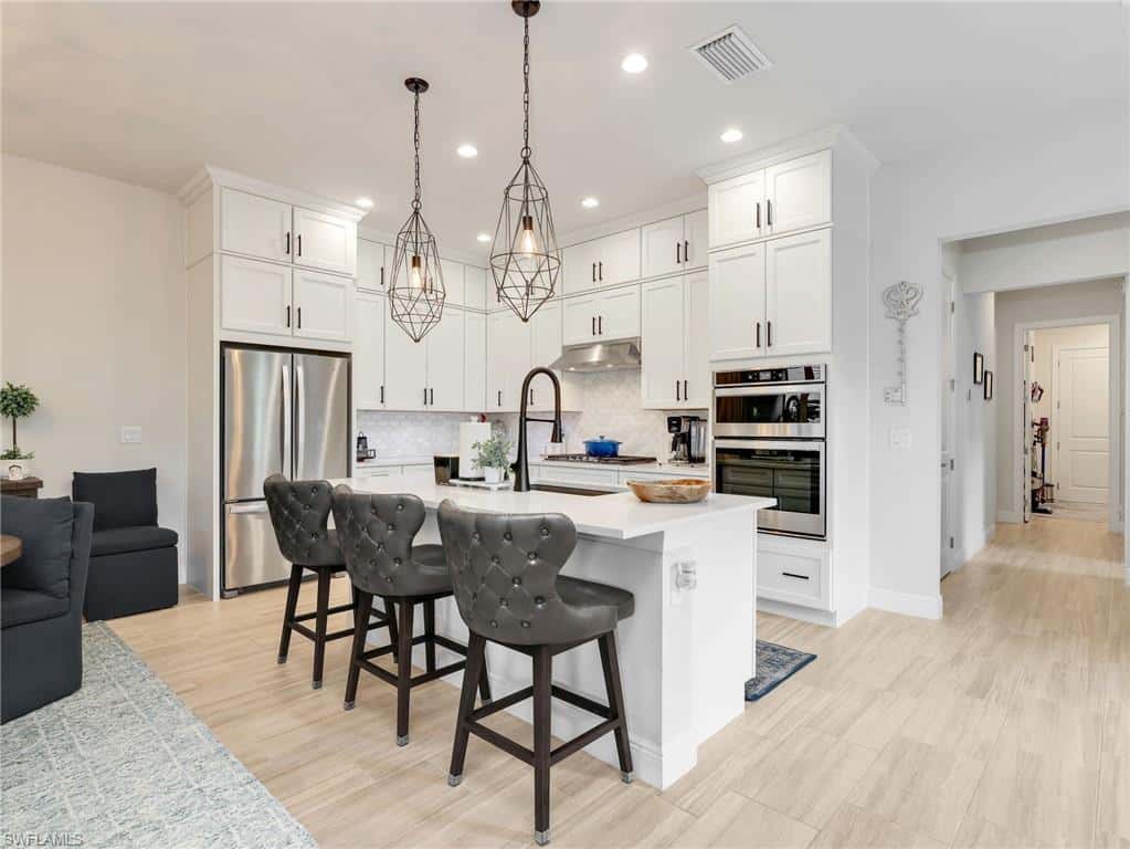 8958 Saint Lucia Dr, Naples, photo 7