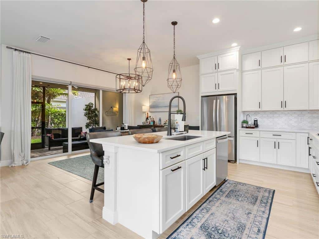 8958 Saint Lucia Dr, Naples, photo 8