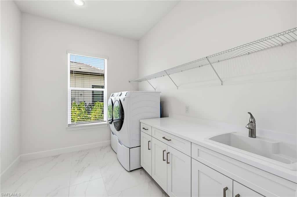 15382 Turin Dr, Naples, photo 24