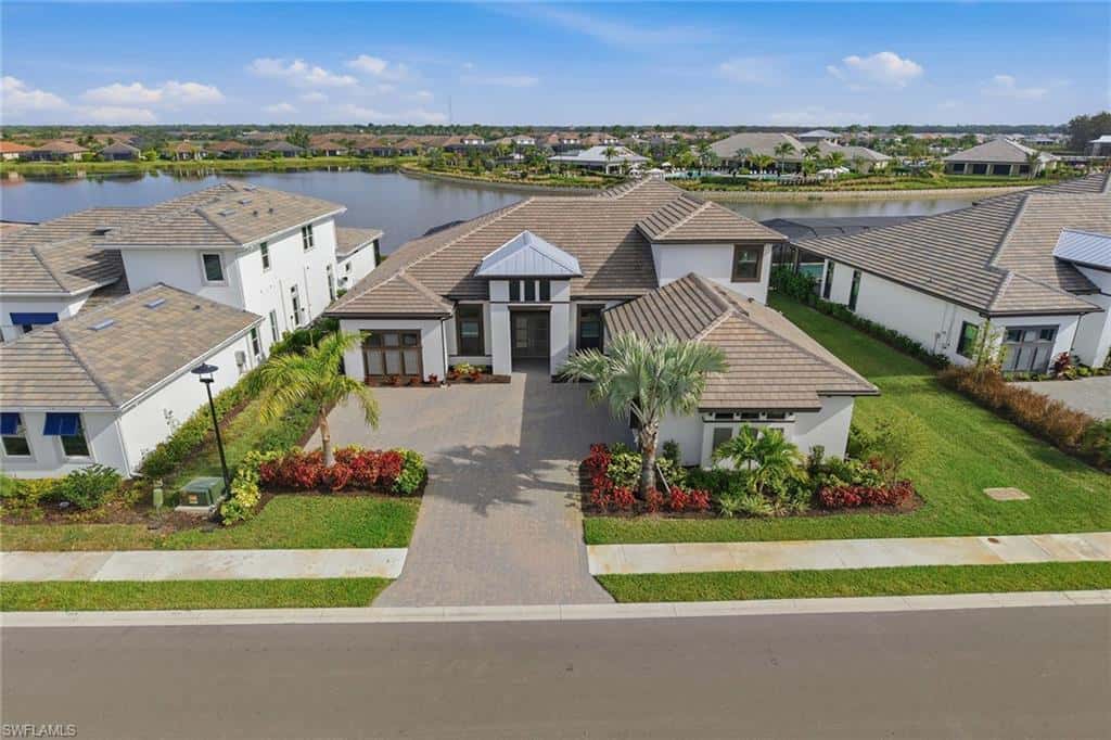 15382 Turin Dr, Naples, photo 35