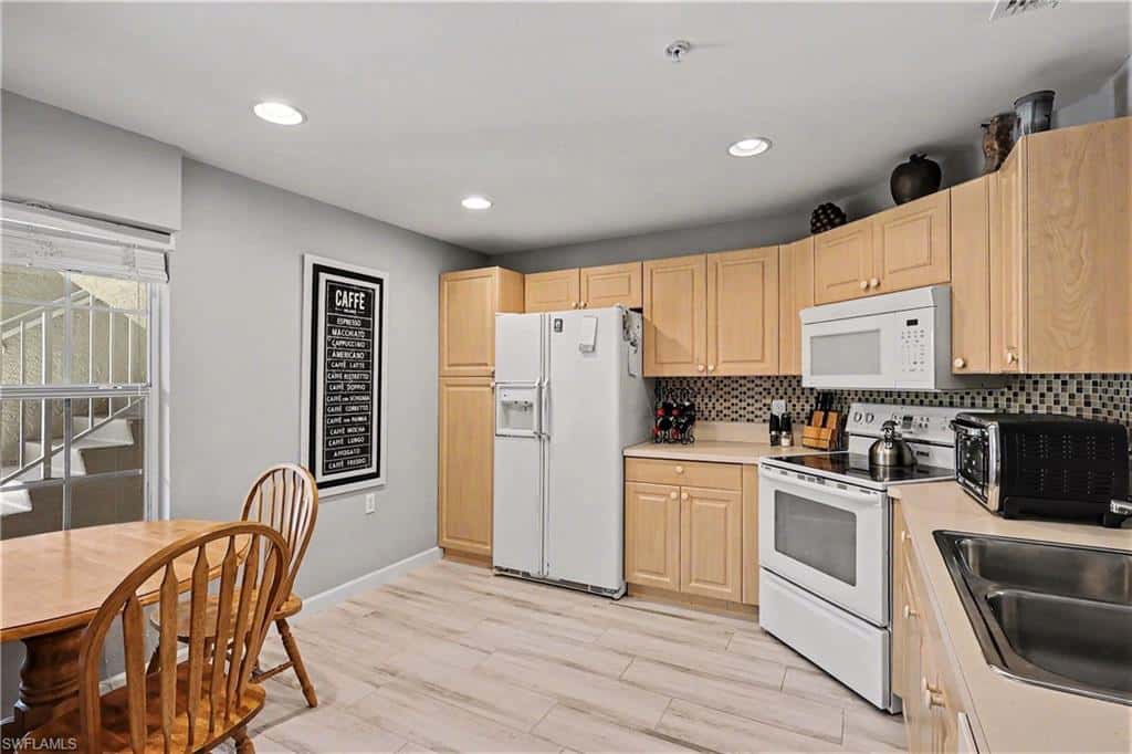 3031 Horizon Ln #2303, Naples, photo 8