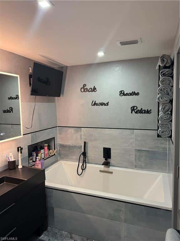 122 North Shore Ave, North Fort Myers, photo 19