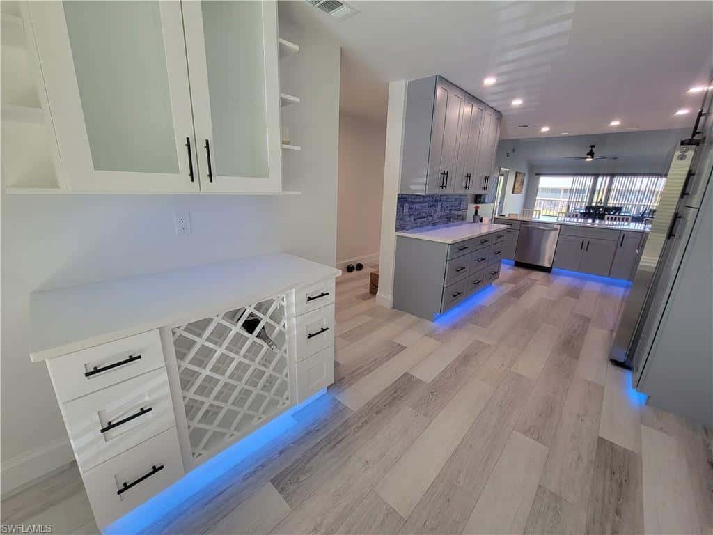 1190 Yesica Ann Cir #b-204, Naples, photo 4