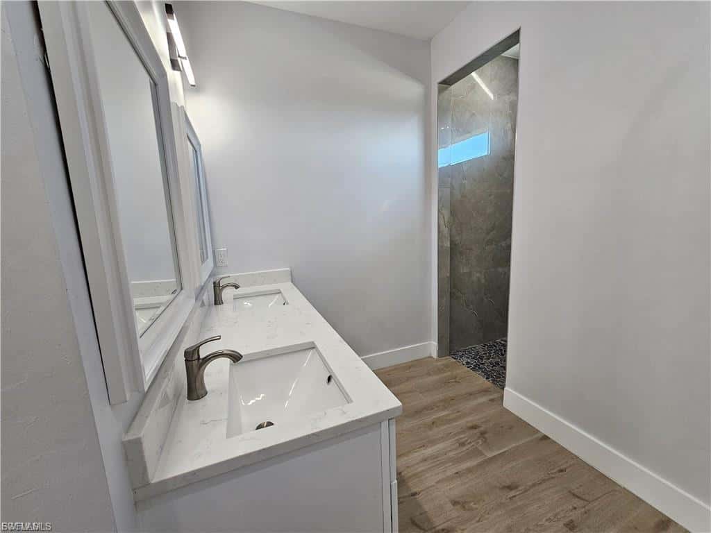 1425 1st St, Cape Coral, photo 27