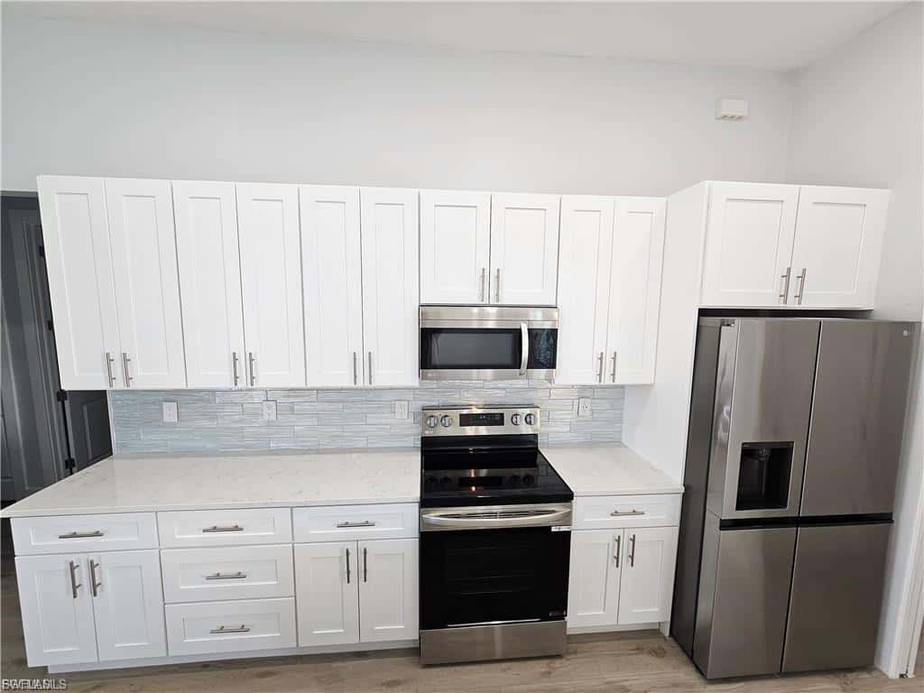 1425 1st St, Cape Coral, photo 13
