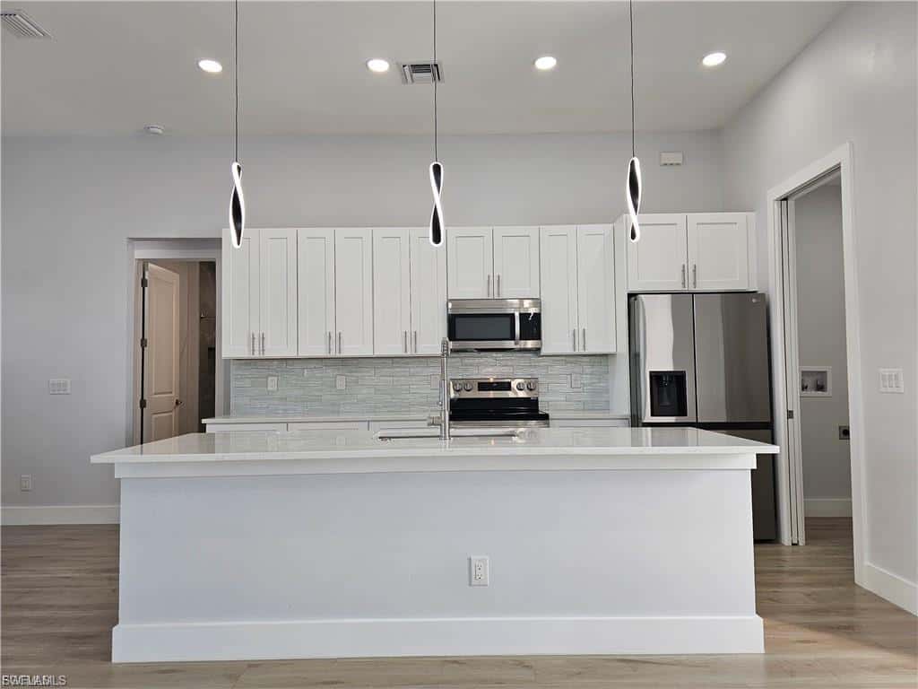 1425 1st St, Cape Coral, photo 12