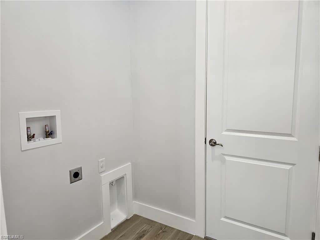 1425 1st St, Cape Coral, photo 32