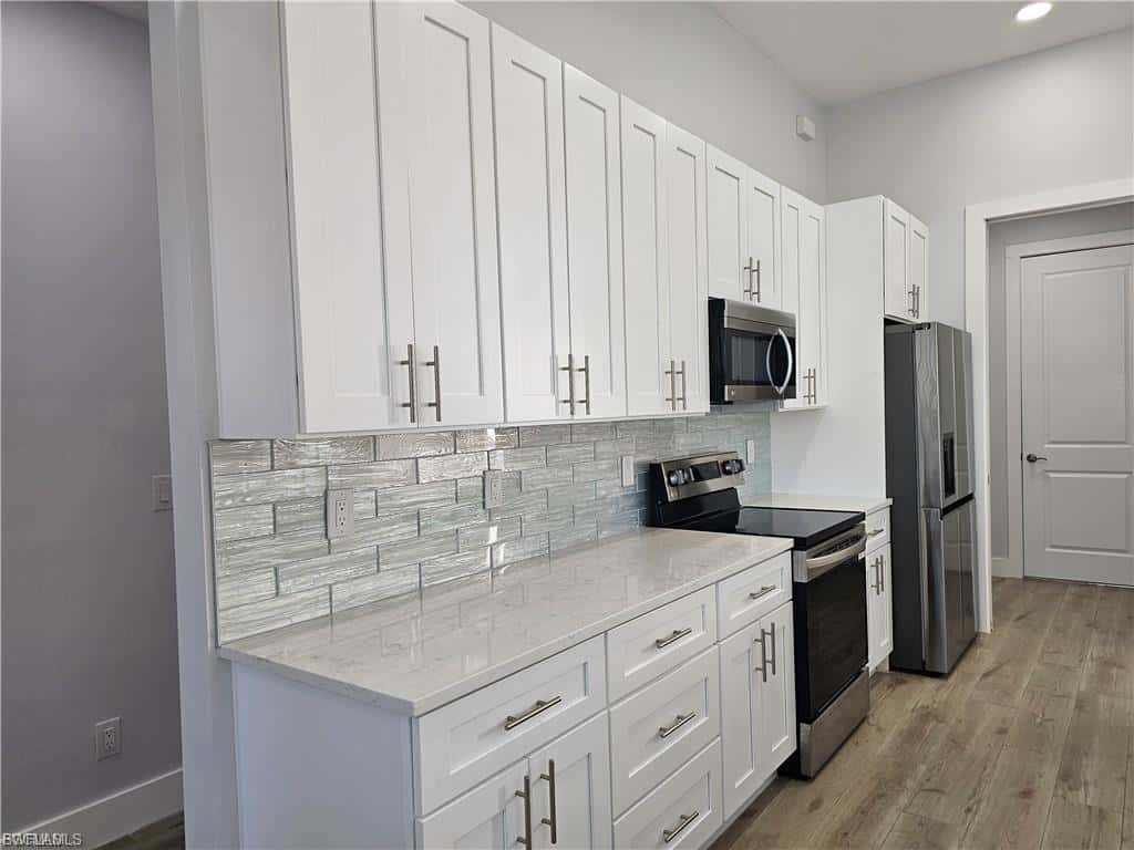 1425 1st St, Cape Coral, photo 11