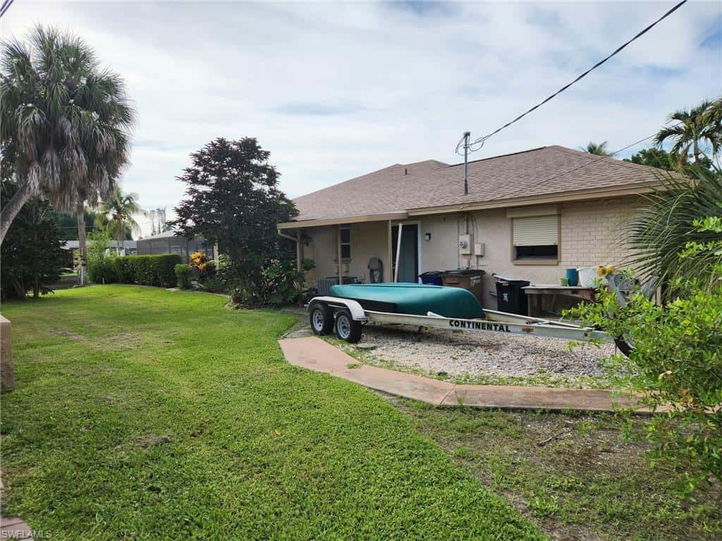 250 Alameda Ave, Fort Myers, photo 17