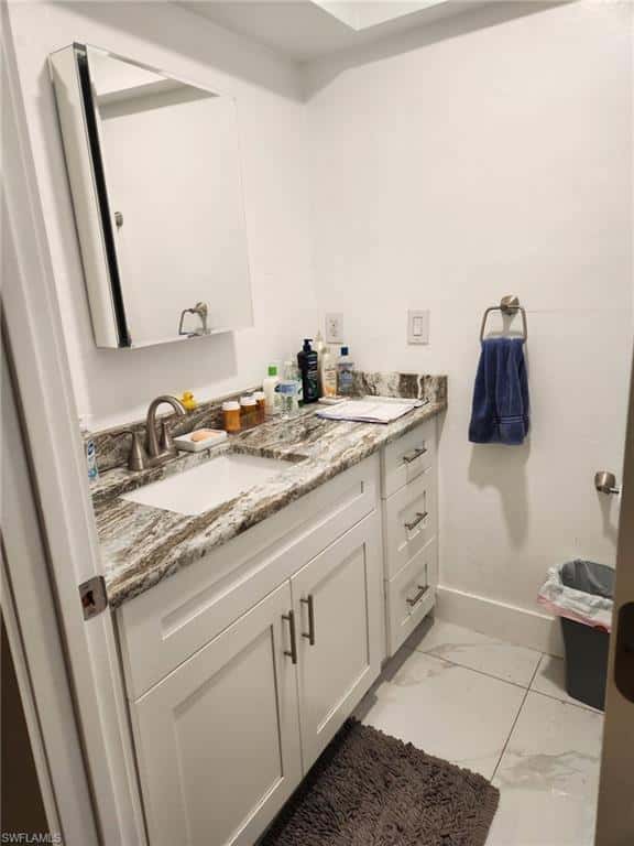 250 Alameda Ave, Fort Myers, photo 12