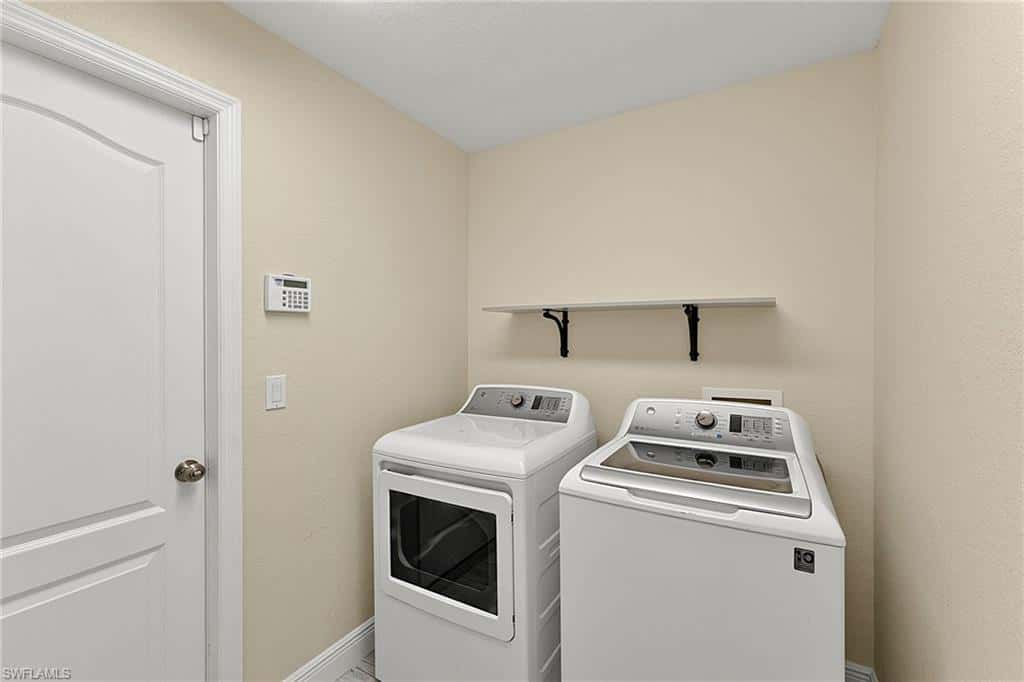 1927 Savona Pkwy, Cape Coral, photo 40