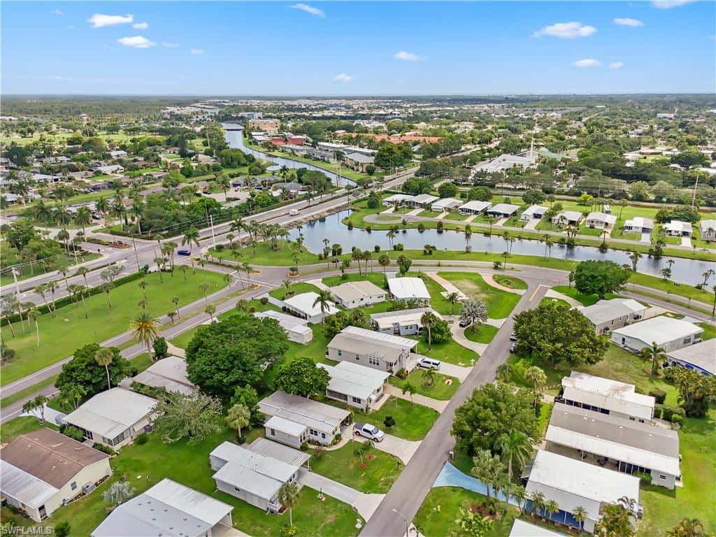 510 Menton Ln, Naples, photo 24