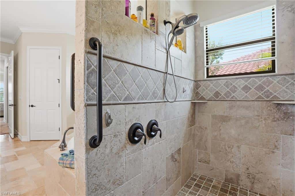 3266 Runaway Ln, Naples, photo 16