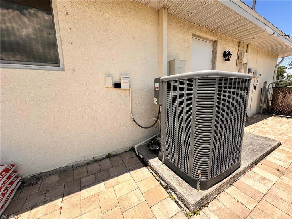 2916 Van Buren Pkwy, Cape Coral, photo 33