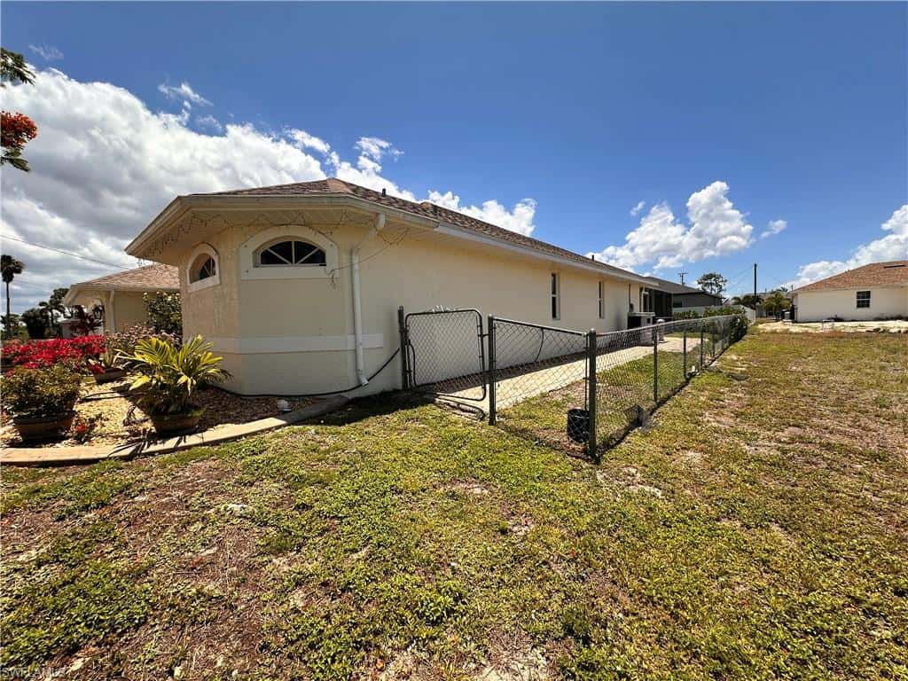 2916 Van Buren Pkwy, Cape Coral, photo 31