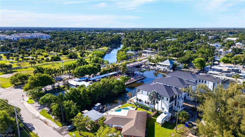 114 Jeepers Dr, Naples, photo 37