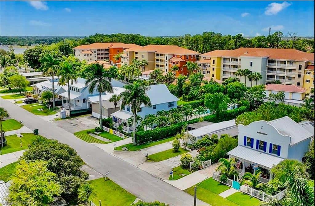 114 Jeepers Dr, Naples, photo 4