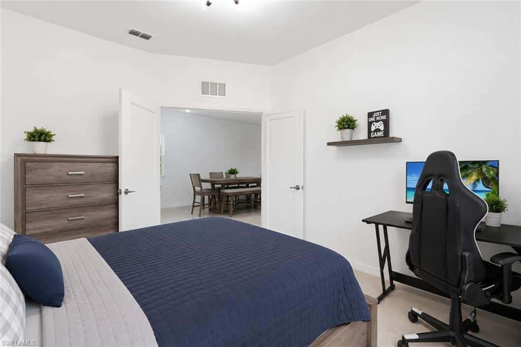 1648 Alameda Dr, Naples, photo 9