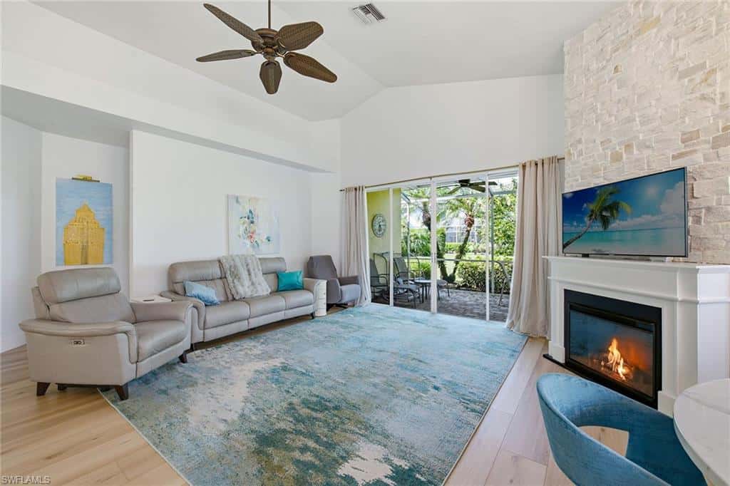 5900 Fountain Dr, Naples, photo 6