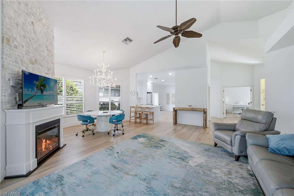 5900 Fountain Dr, Naples, photo 5