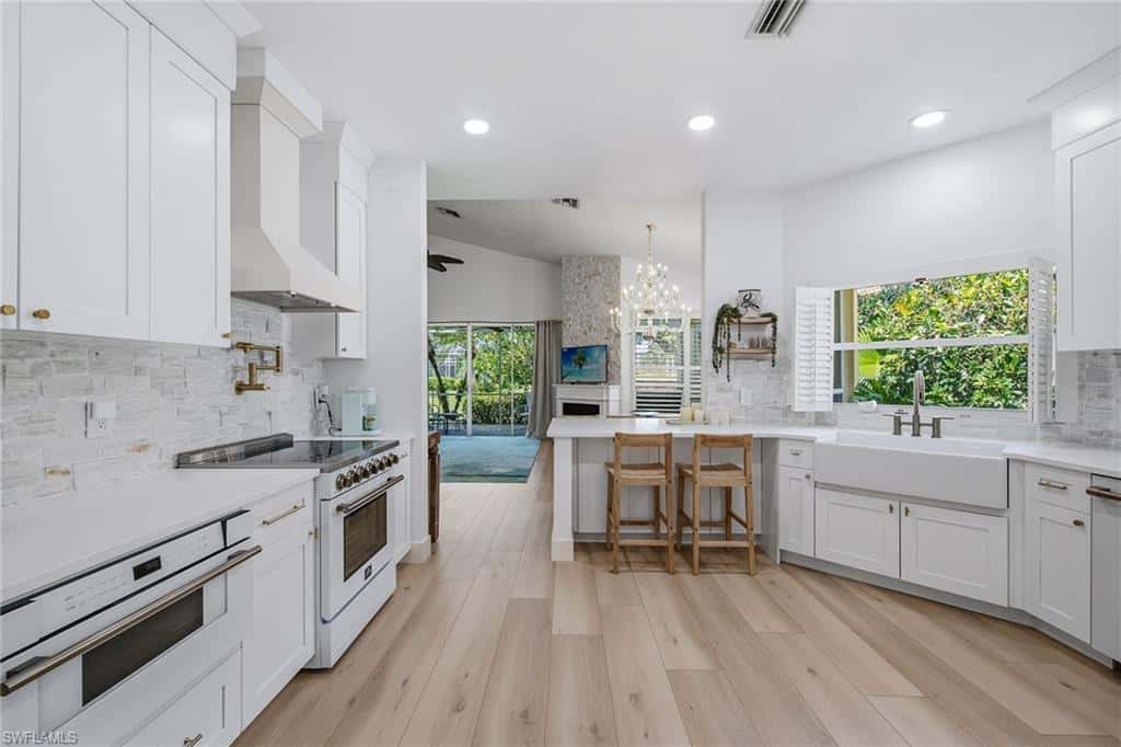 5900 Fountain Dr, Naples, photo 9