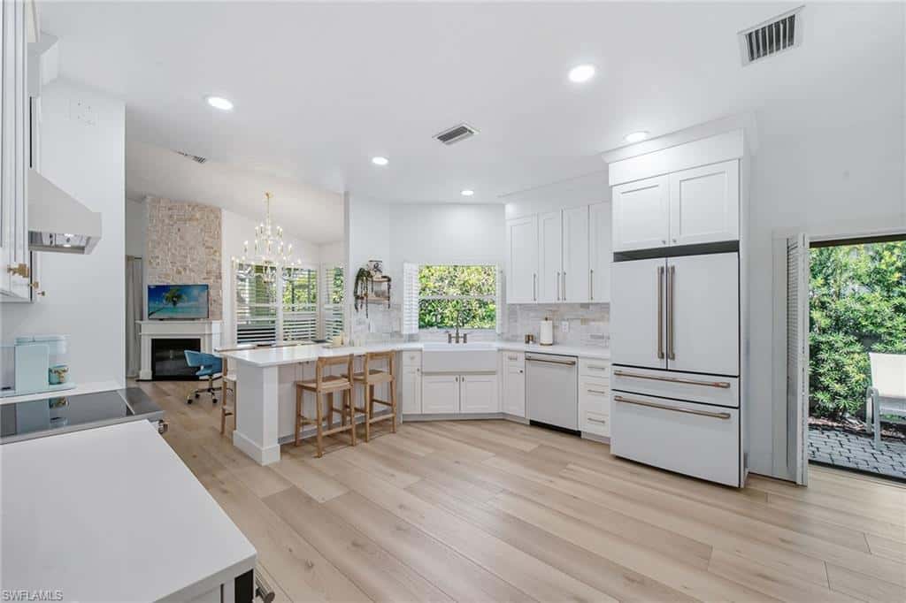 5900 Fountain Dr, Naples, photo 10
