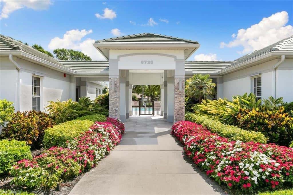 7128 Timberland Cir #201, Naples, photo 22