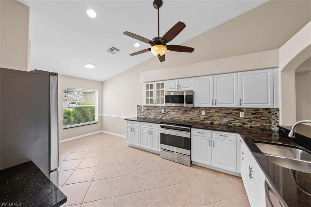8471 Ibis Cove Cir #m677, Naples, photo 6