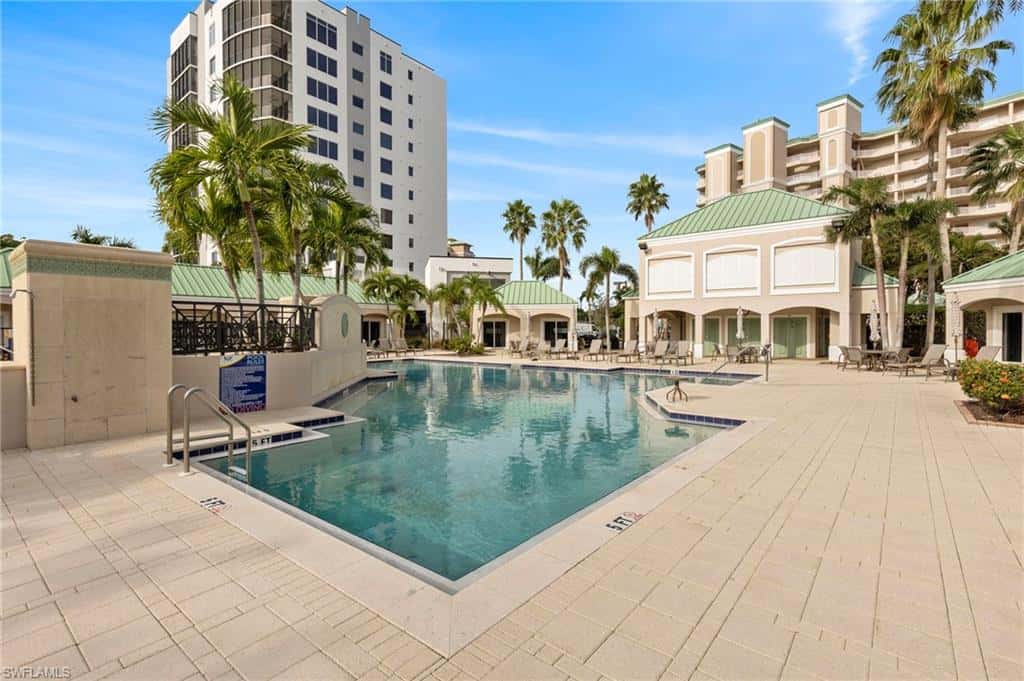 4137 Bay Beach Ln #585, Fort Myers Beach, photo 39