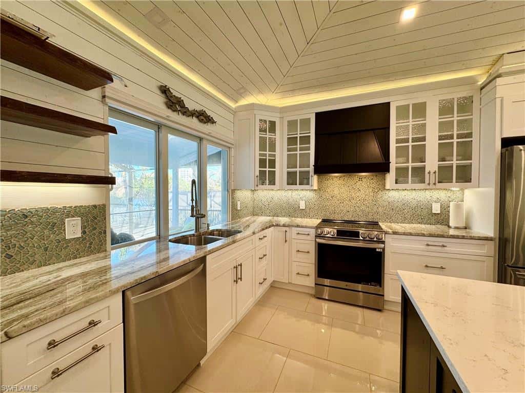 8065 Lagoon Rd, Fort Myers Beach, photo 16